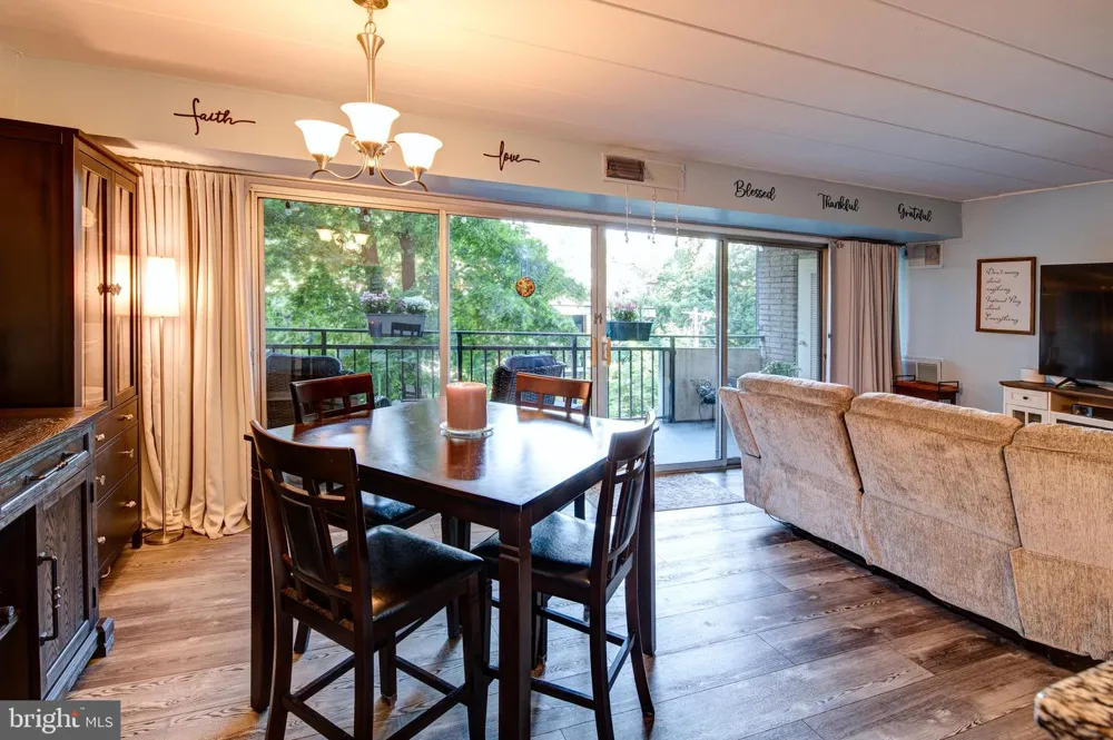 2302 RIDDLE AVENUE #2 Wilmington, DE 19806