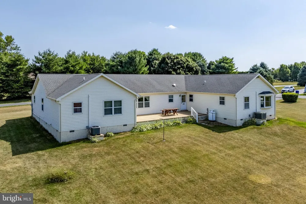 469 GAULT ROAD Narvon, PA 17555