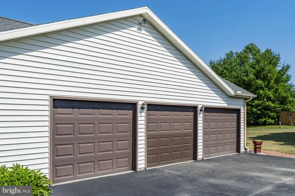 469 GAULT ROAD Narvon, PA 17555
