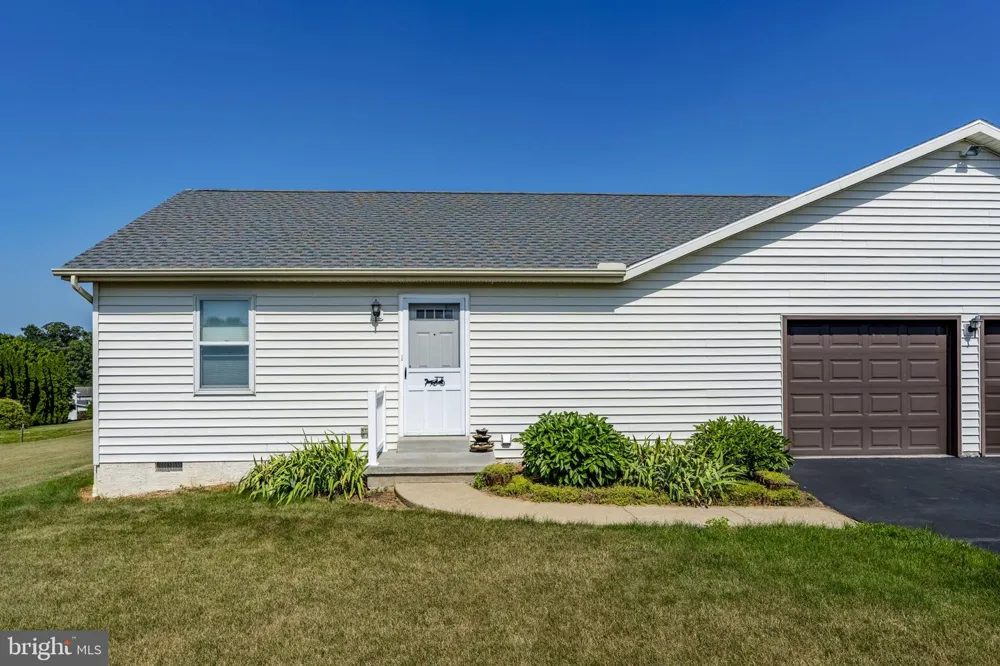 469 GAULT ROAD Narvon, PA 17555