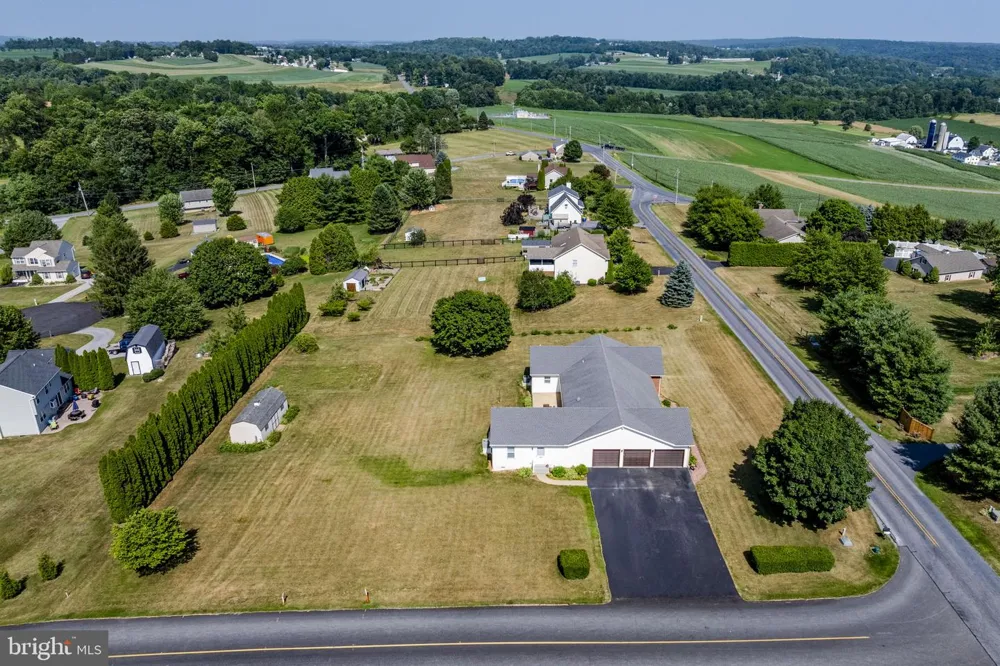469 GAULT ROAD Narvon, PA 17555