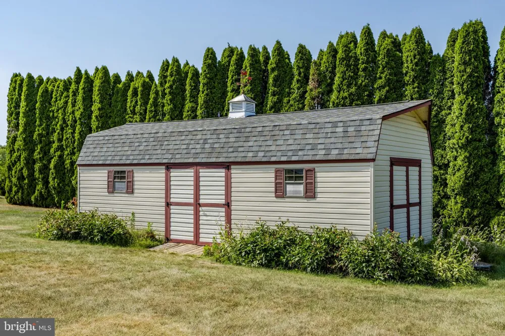 469 GAULT ROAD Narvon, PA 17555