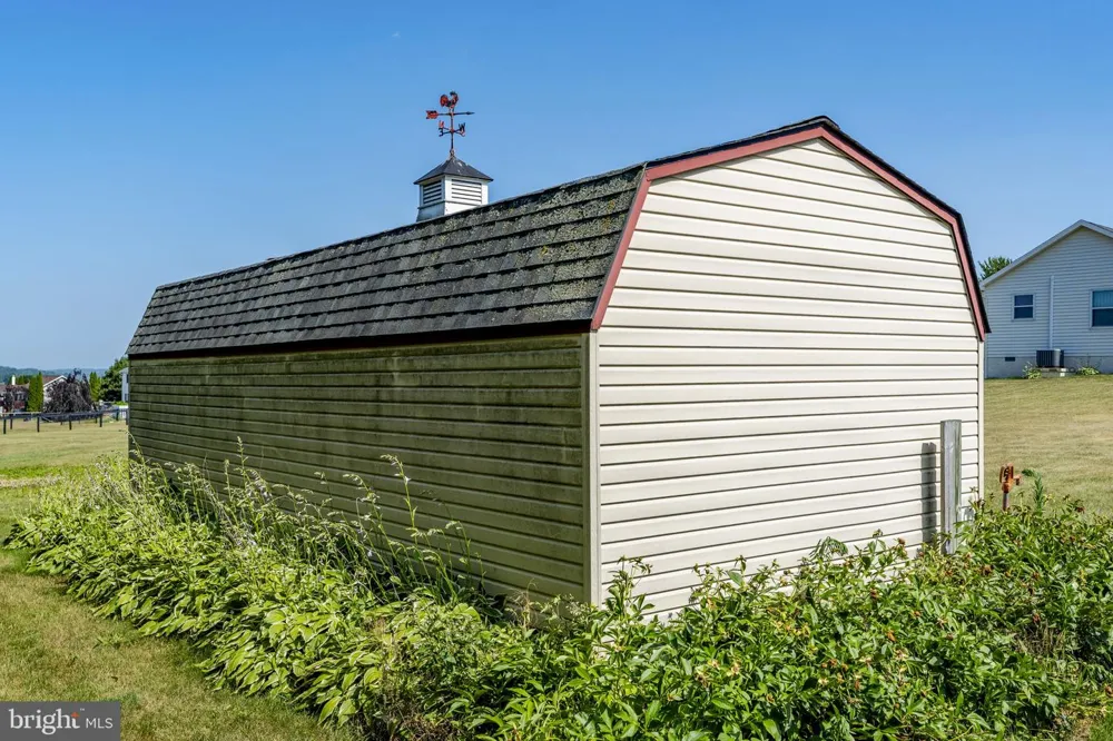 469 GAULT ROAD Narvon, PA 17555