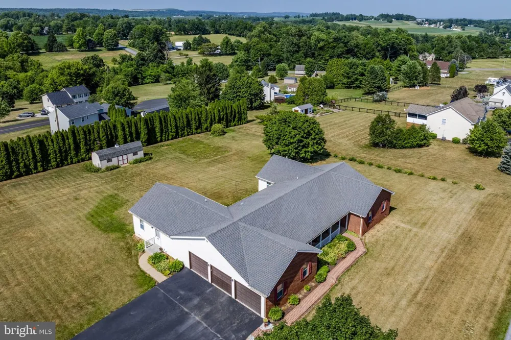 469 GAULT ROAD Narvon, PA 17555