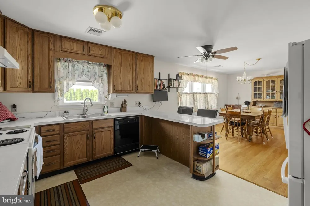 469 GAULT ROAD Narvon, PA 17555
