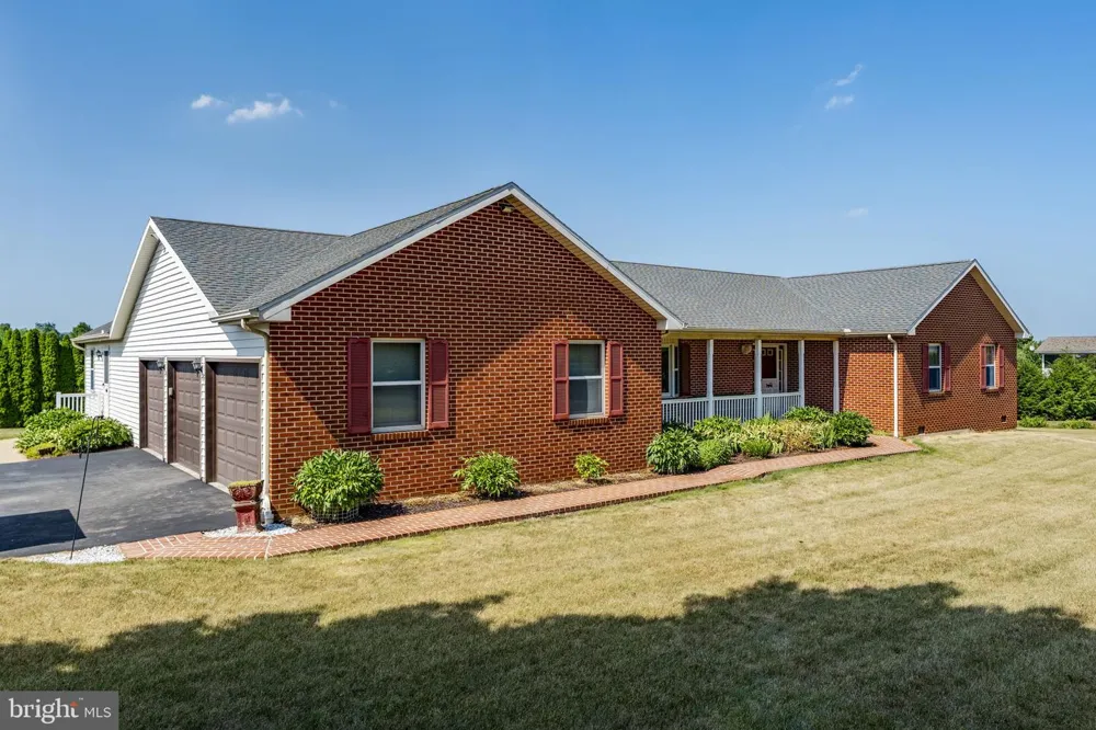 469 GAULT ROAD Narvon, PA 17555