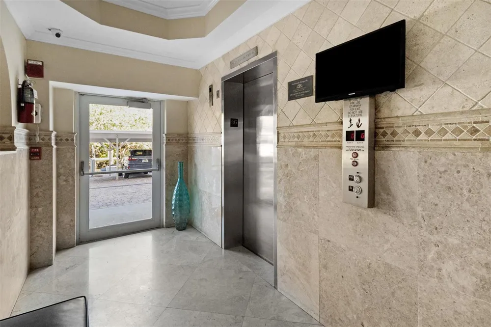 1160 Hillsboro Mile #903 Hillsboro Beach, FL 33062