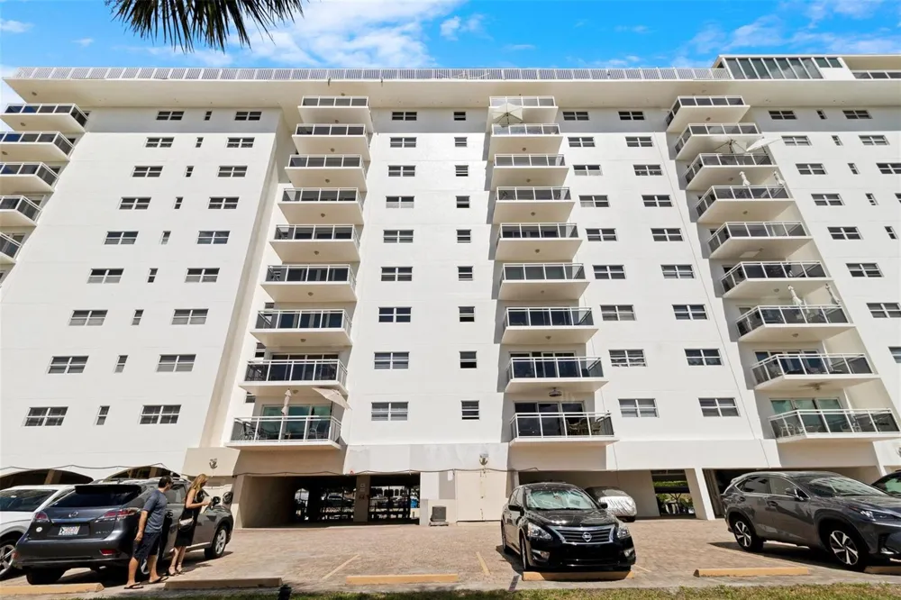 1160 Hillsboro Mile #903 Hillsboro Beach, FL 33062