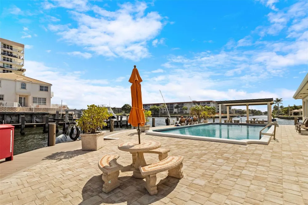 1160 Hillsboro Mile #903 Hillsboro Beach, FL 33062