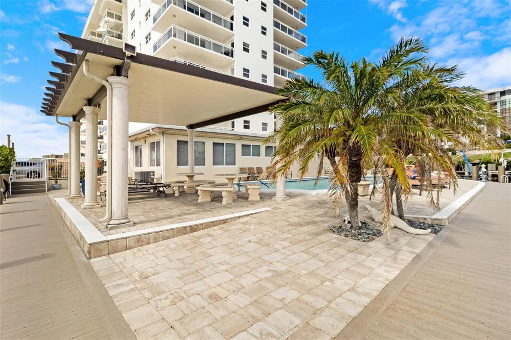 1160 Hillsboro Mile #903 Hillsboro Beach, FL 33062