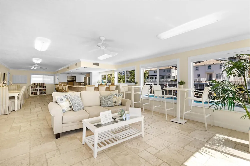 1160 Hillsboro Mile #903 Hillsboro Beach, FL 33062