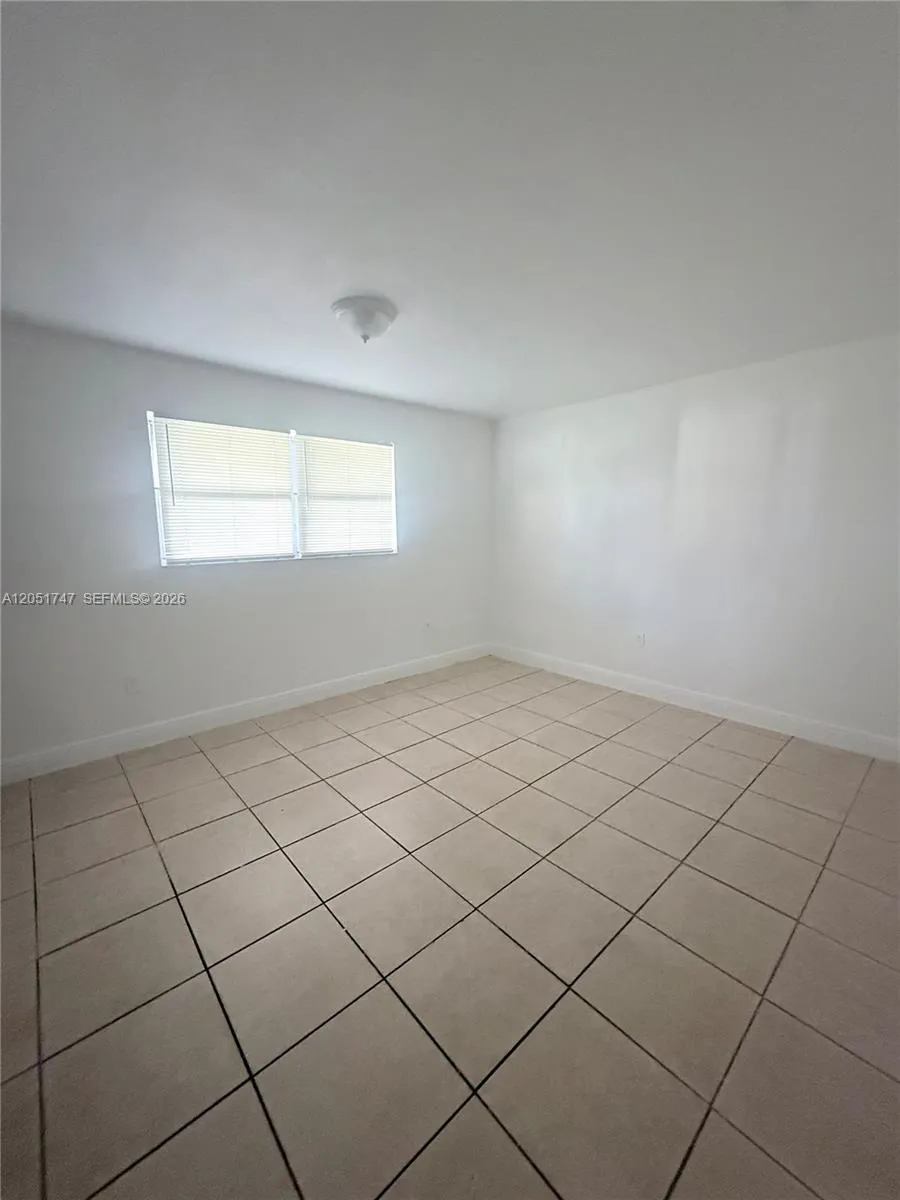 1990 NW 183rd St #5 Miami Gardens, FL 33056