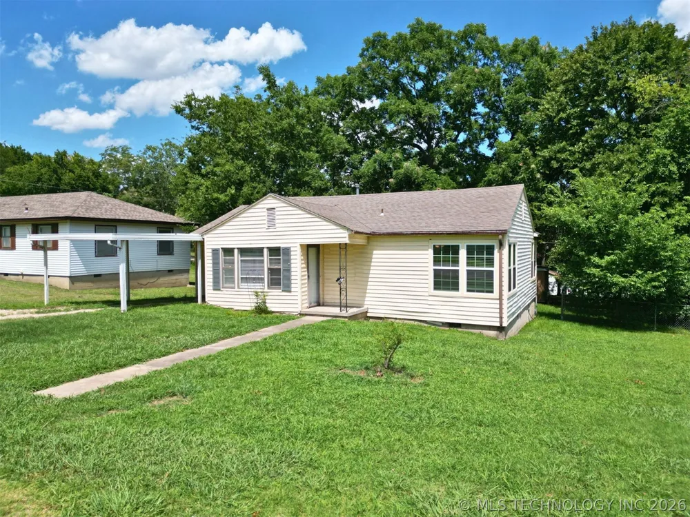 1002 S Highland Ada, OK 74820