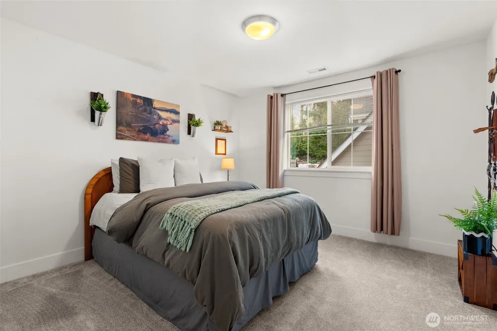 41 E Blackwell Street Allyn, WA 98524