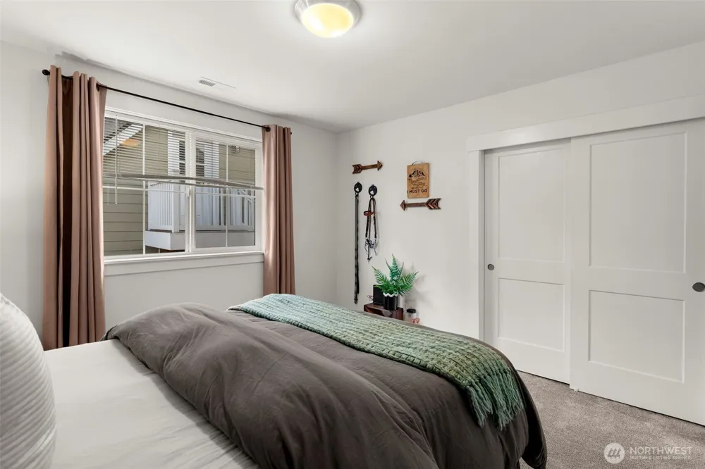 41 E Blackwell Street Allyn, WA 98524