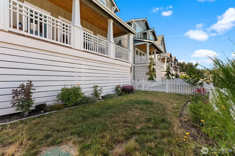 41 E Blackwell Street Allyn, WA 98524