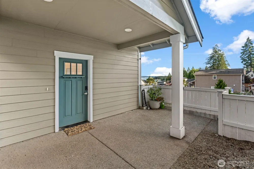 41 E Blackwell Street Allyn, WA 98524