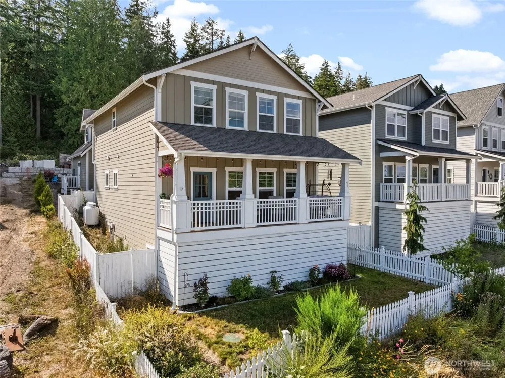 41 E Blackwell Street Allyn, WA 98524
