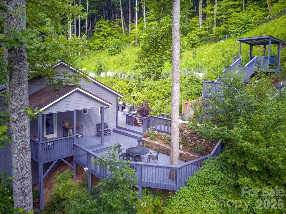 7 Higel Lane Maggie Valley, NC 28751