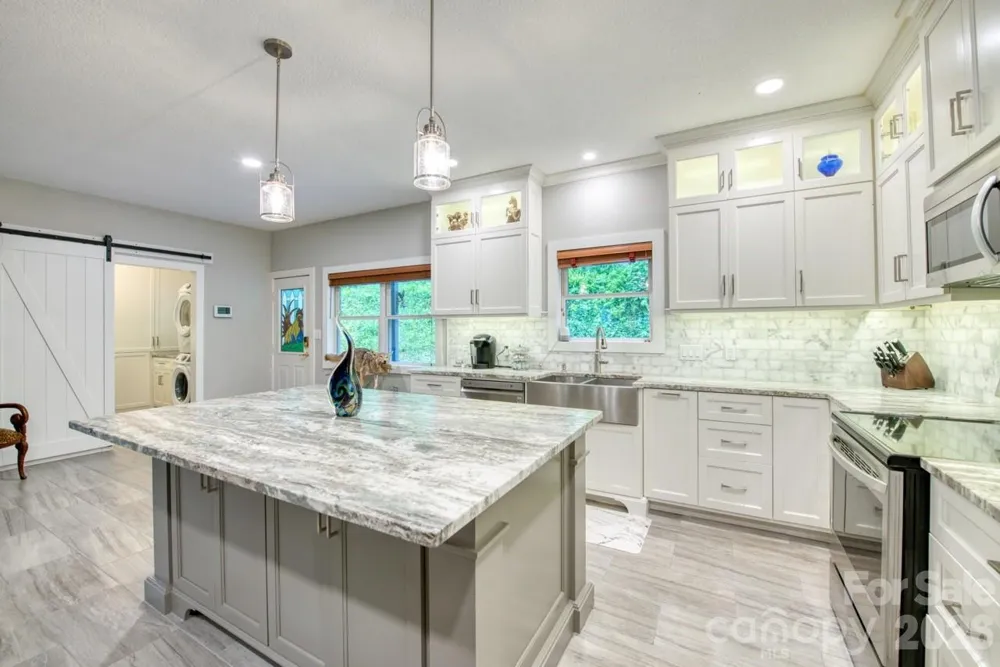 7 Higel Lane Maggie Valley, NC 28751