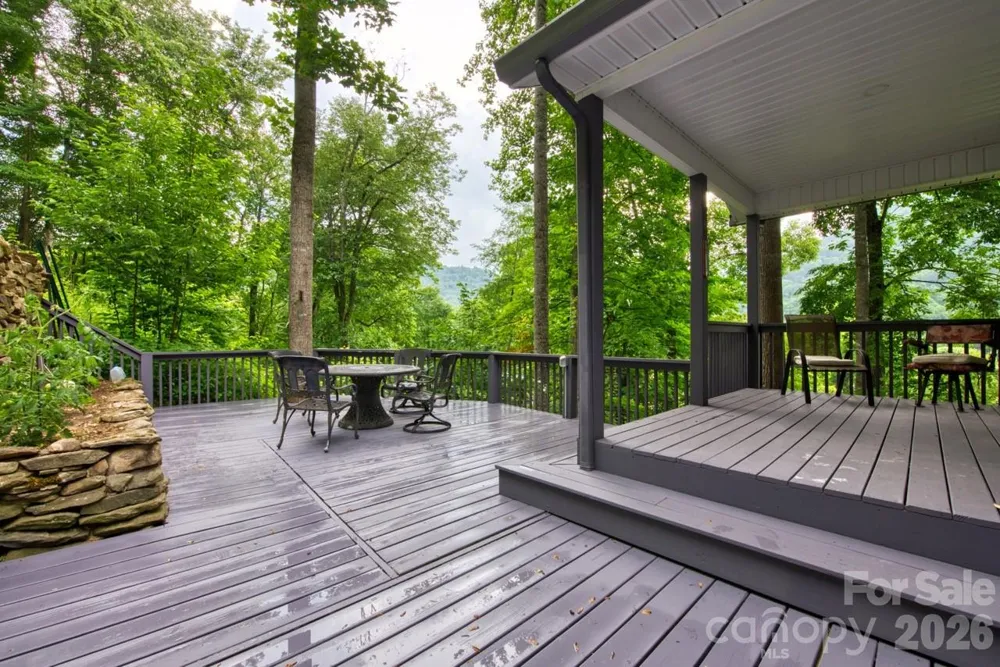 7 Higel Lane Maggie Valley, NC 28751