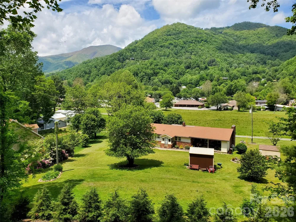 7 Higel Lane Maggie Valley, NC 28751