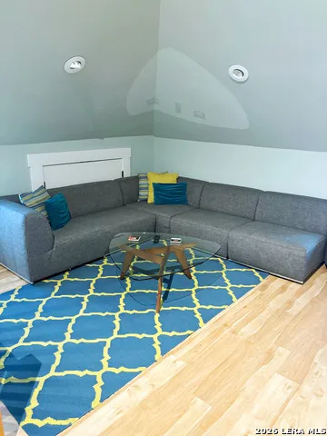 402 E LOCUST ST Unit 301 San Antonio, TX 78212