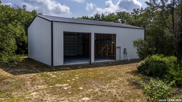 1324 Private Road 4055 Lexington, TX 78947