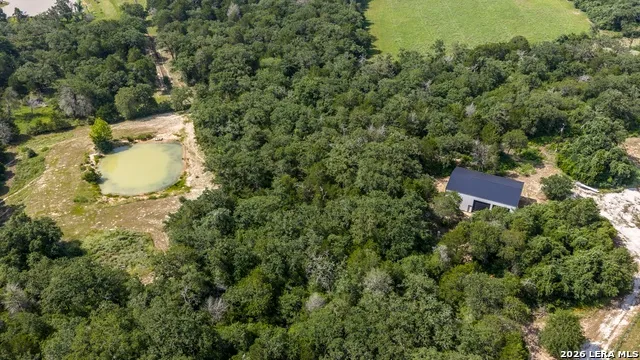 1324 Private Road 4055 Lexington, TX 78947