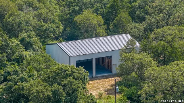 1324 Private Road 4055 Lexington, TX 78947