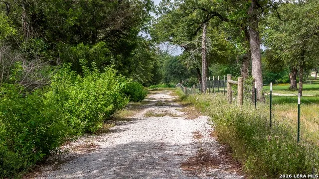 1324 Private Road 4055 Lexington, TX 78947