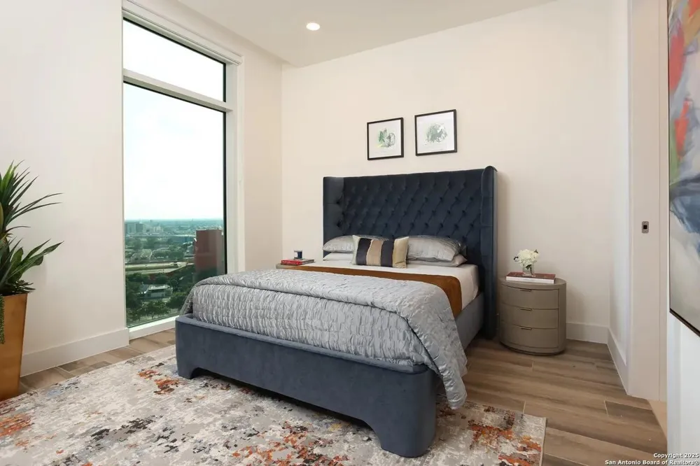 123 Lexington Avenue #1210 San Antonio, TX 78205