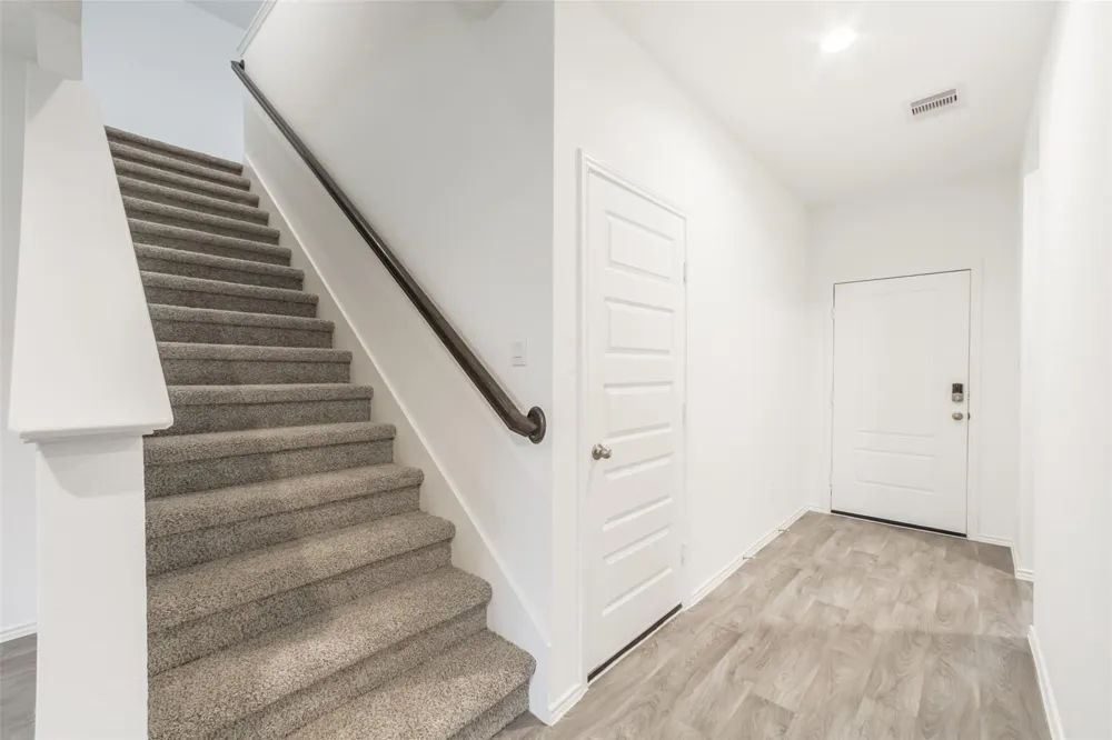 2209 Laurel Bloom Ln Sealy, TX 77474