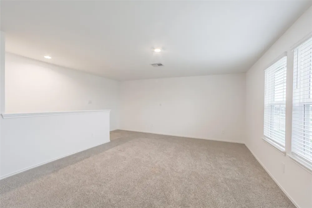 2209 Laurel Bloom Ln Sealy, TX 77474