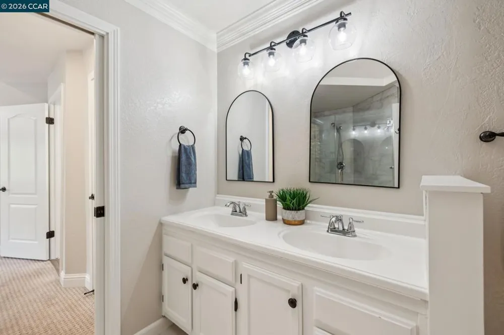 12 Heritage Oaks Rd Pleasant Hill, CA 94523