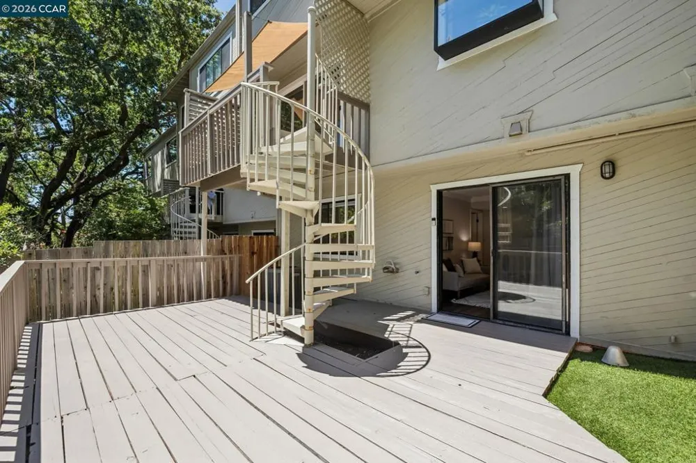 12 Heritage Oaks Rd Pleasant Hill, CA 94523