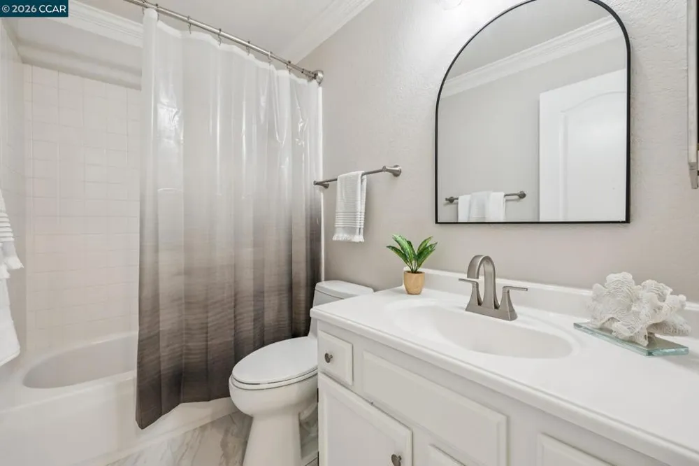 12 Heritage Oaks Rd Pleasant Hill, CA 94523