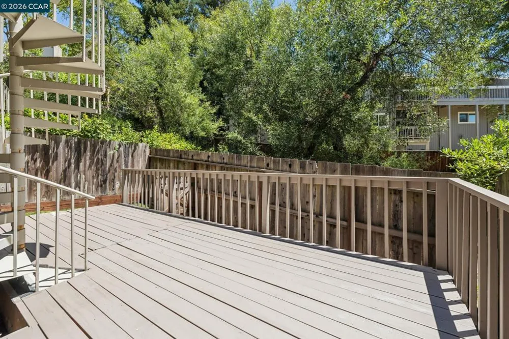 12 Heritage Oaks Rd Pleasant Hill, CA 94523