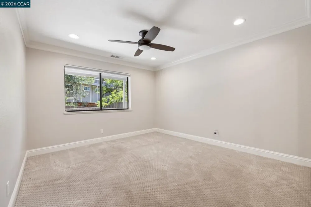 12 Heritage Oaks Rd Pleasant Hill, CA 94523