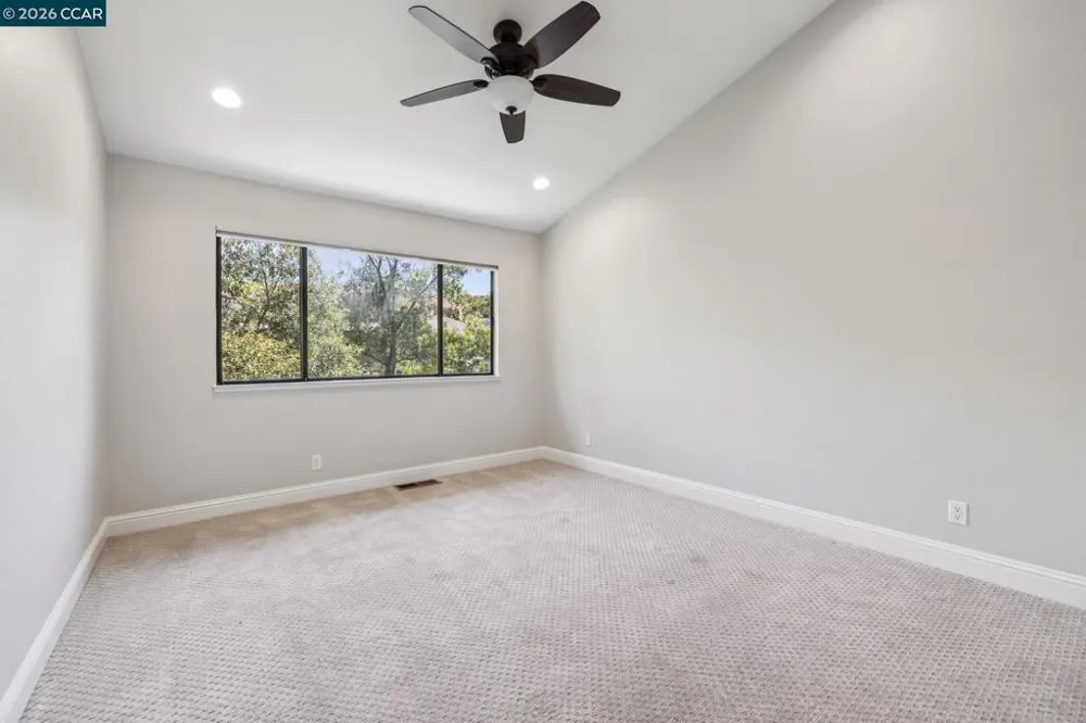 12 Heritage Oaks Rd Pleasant Hill, CA 94523