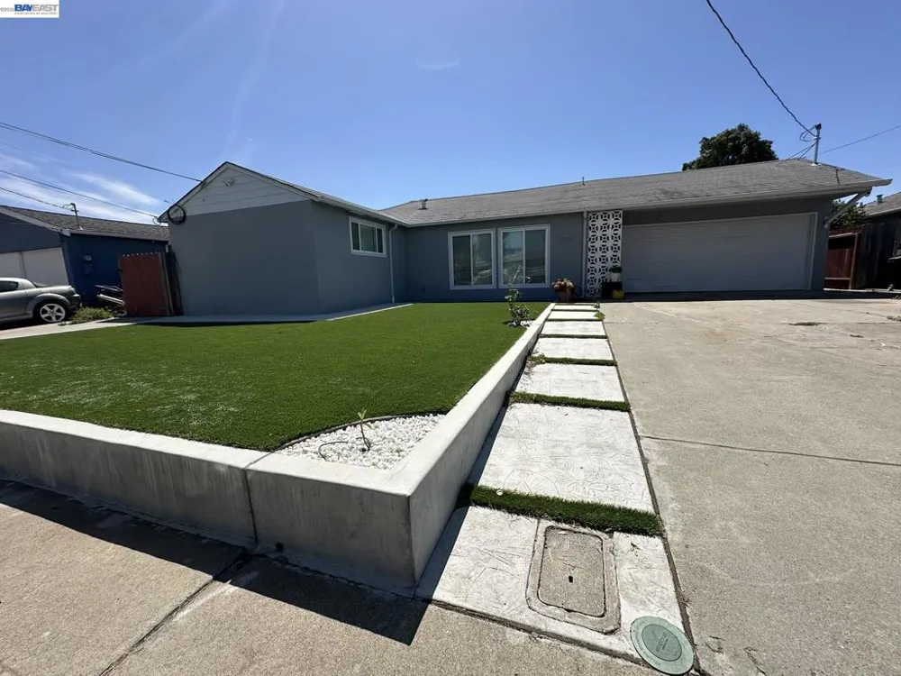 1220 ESSER AVE San Leandro, CA 94579