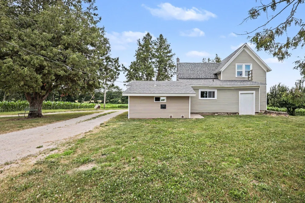 3735 S Stone Road S Fremont, MI 49412