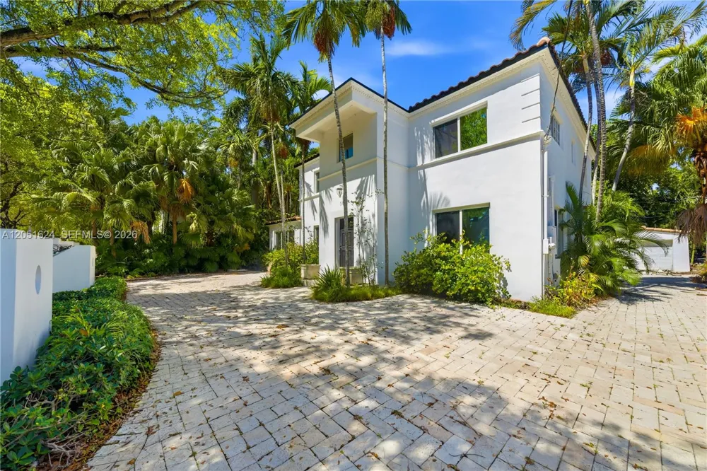 5824 Alton Rd Miami Beach, FL 33140