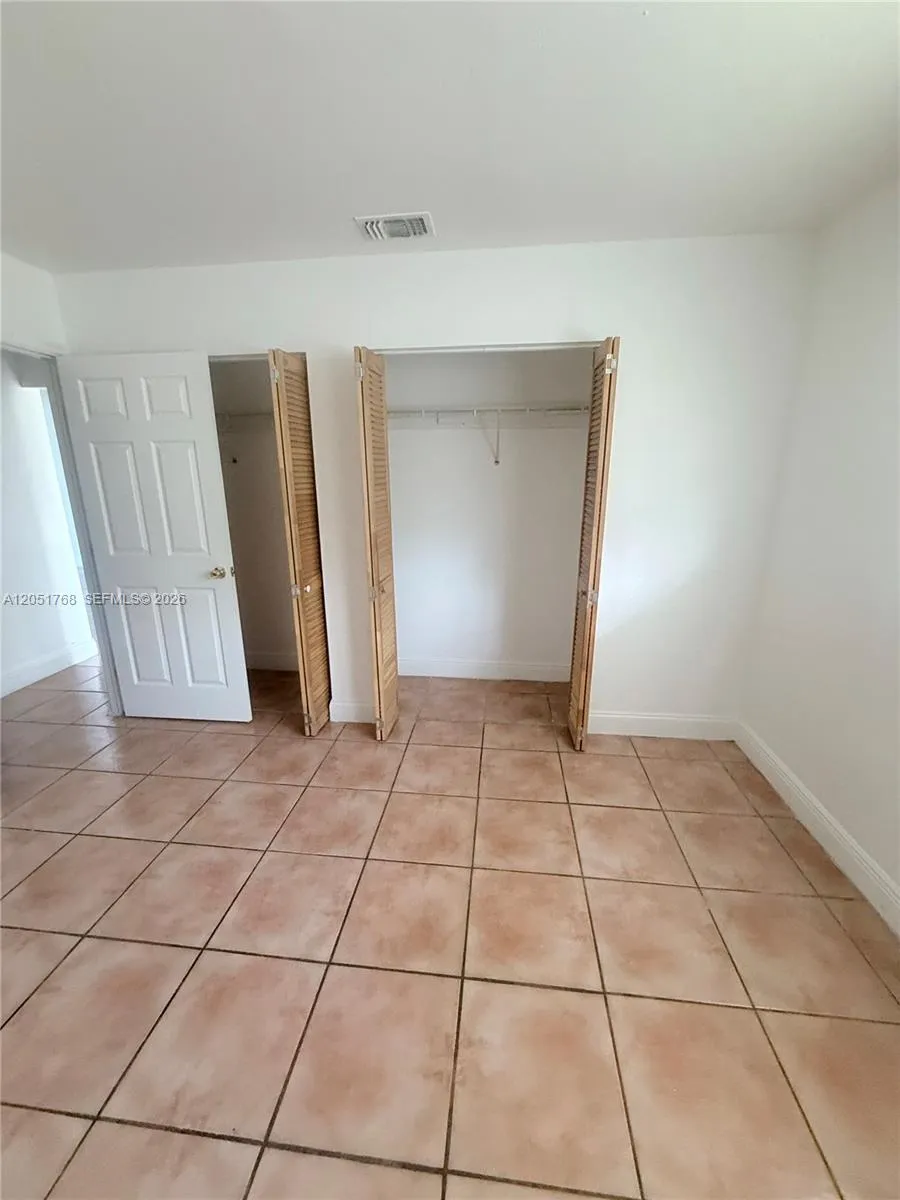 1990 NW 183rd St #11 Miami Gardens, FL 33056