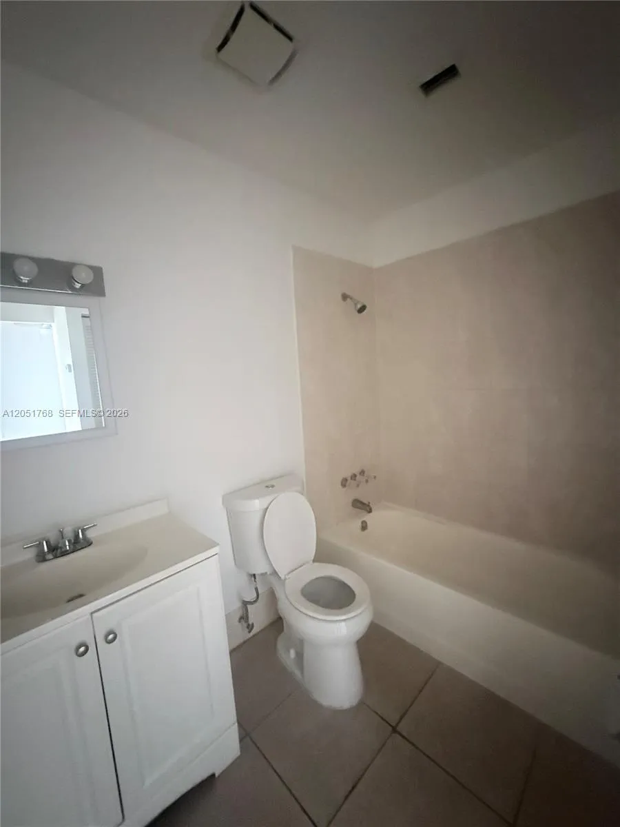 1990 NW 183rd St #11 Miami Gardens, FL 33056