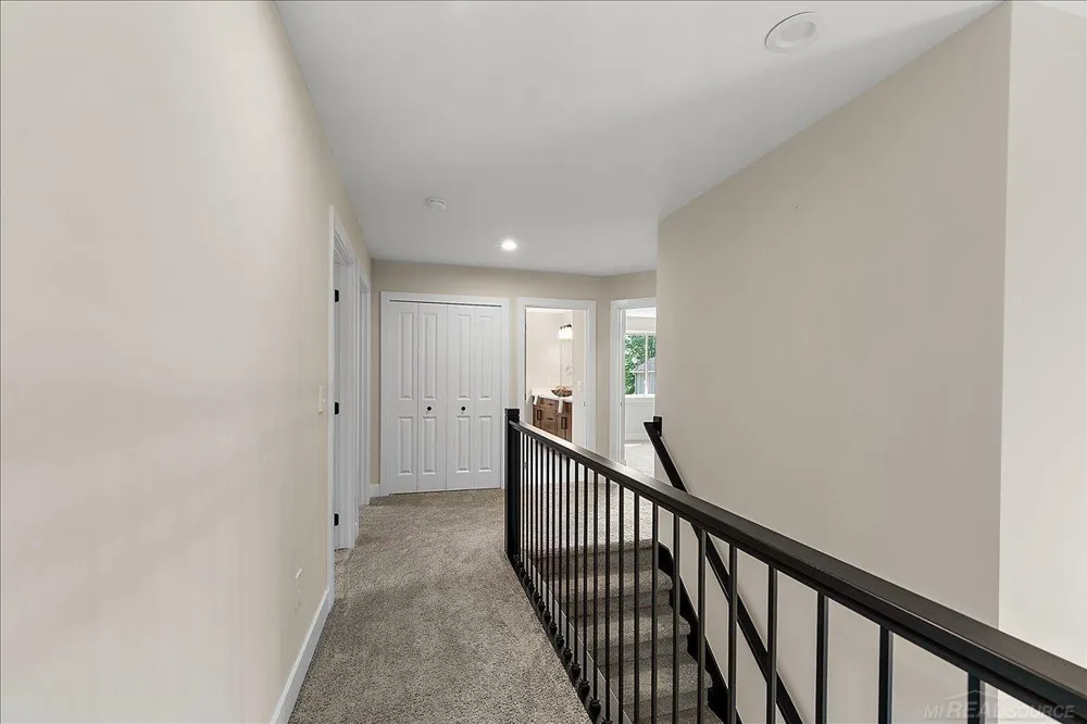 49309 Bayshore Drive Chesterfield Township, MI 48047