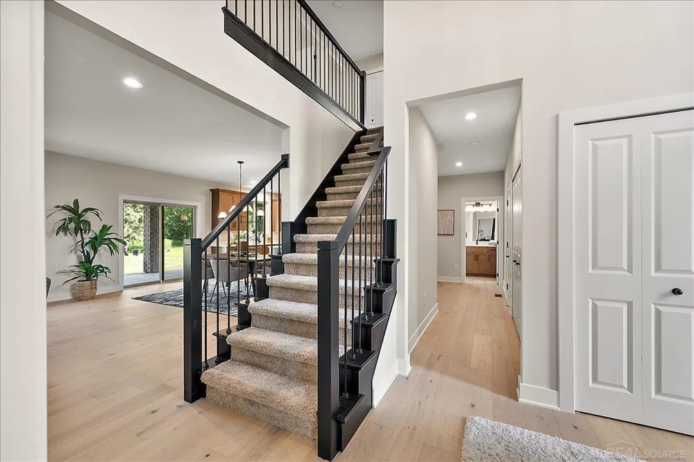 49309 Bayshore Drive Chesterfield Township, MI 48047