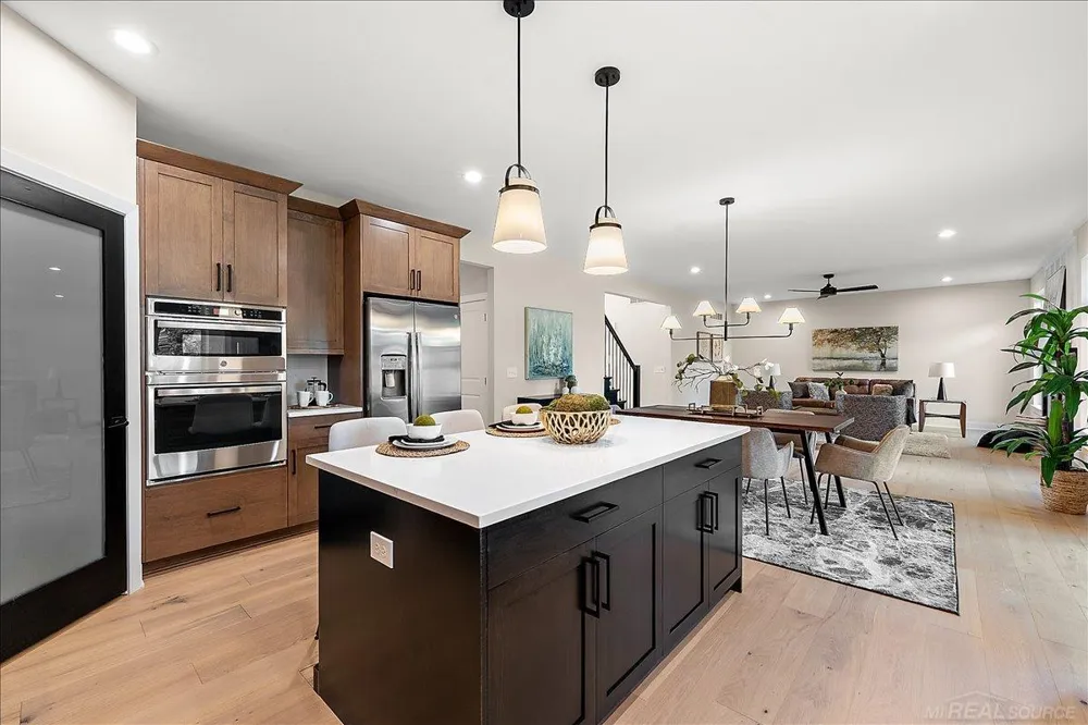 49309 Bayshore Drive Chesterfield Township, MI 48047