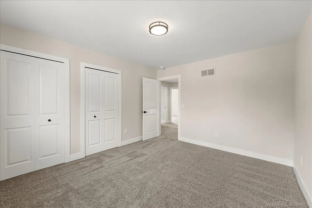 49309 Bayshore Drive Chesterfield Township, MI 48047