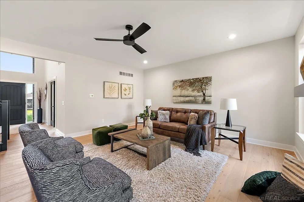 49309 Bayshore Drive Chesterfield Township, MI 48047